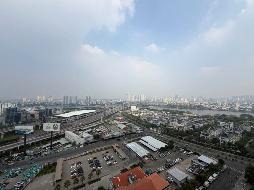 Cho thuê căn hộ 2PN Landmark 6 view trực diện sông