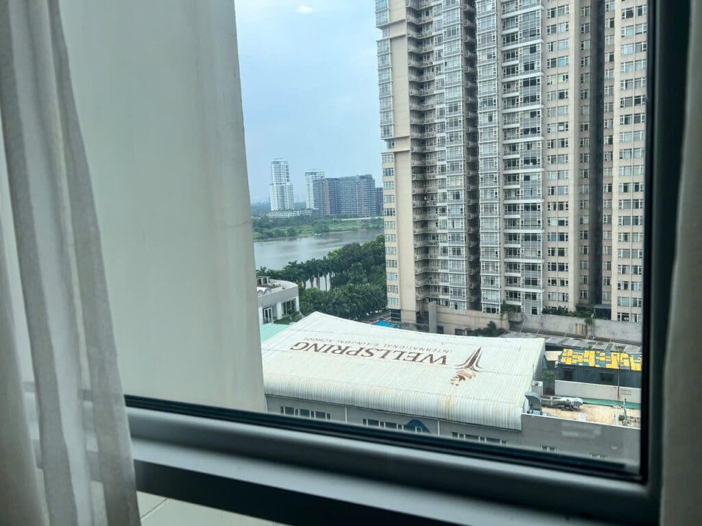 căn hộ 1pn vinhomes view sông thoáng mát