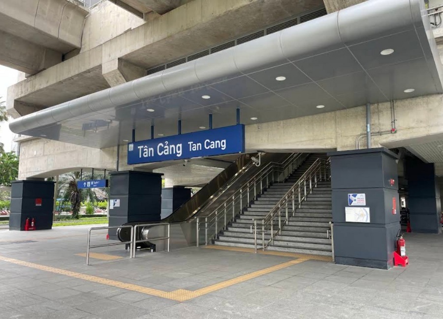 nhà ga Tân Cảng